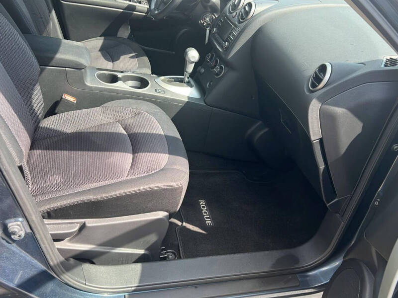 2012 Nissan Rogue SV