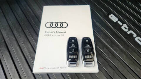 2022 Audi e-tron GT quattro Premium Plus