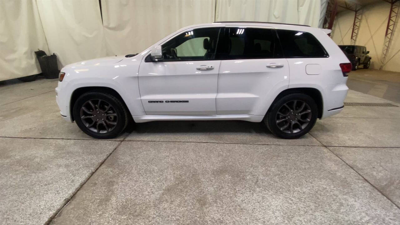 2021 Jeep Grand Cherokee for sale at Victoria Auto Sales in Victoria, MN