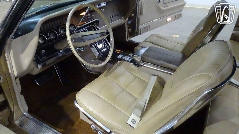 1966 Ford Thunderbird