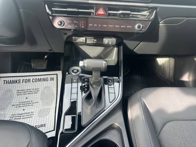 2024 Kia Niro EX