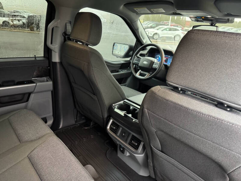 2025 Ford F-150 Lightning XLT