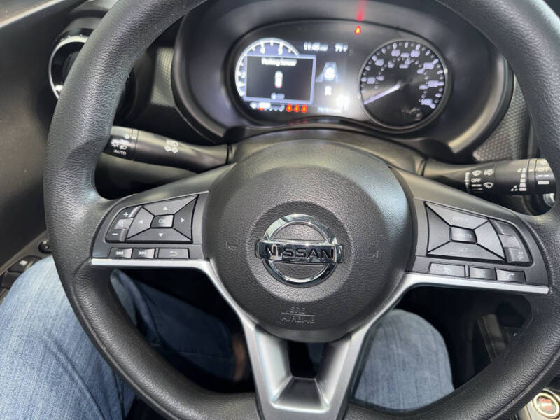 2021 Nissan Kicks SV