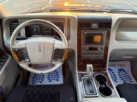 2011 Lincoln Navigator