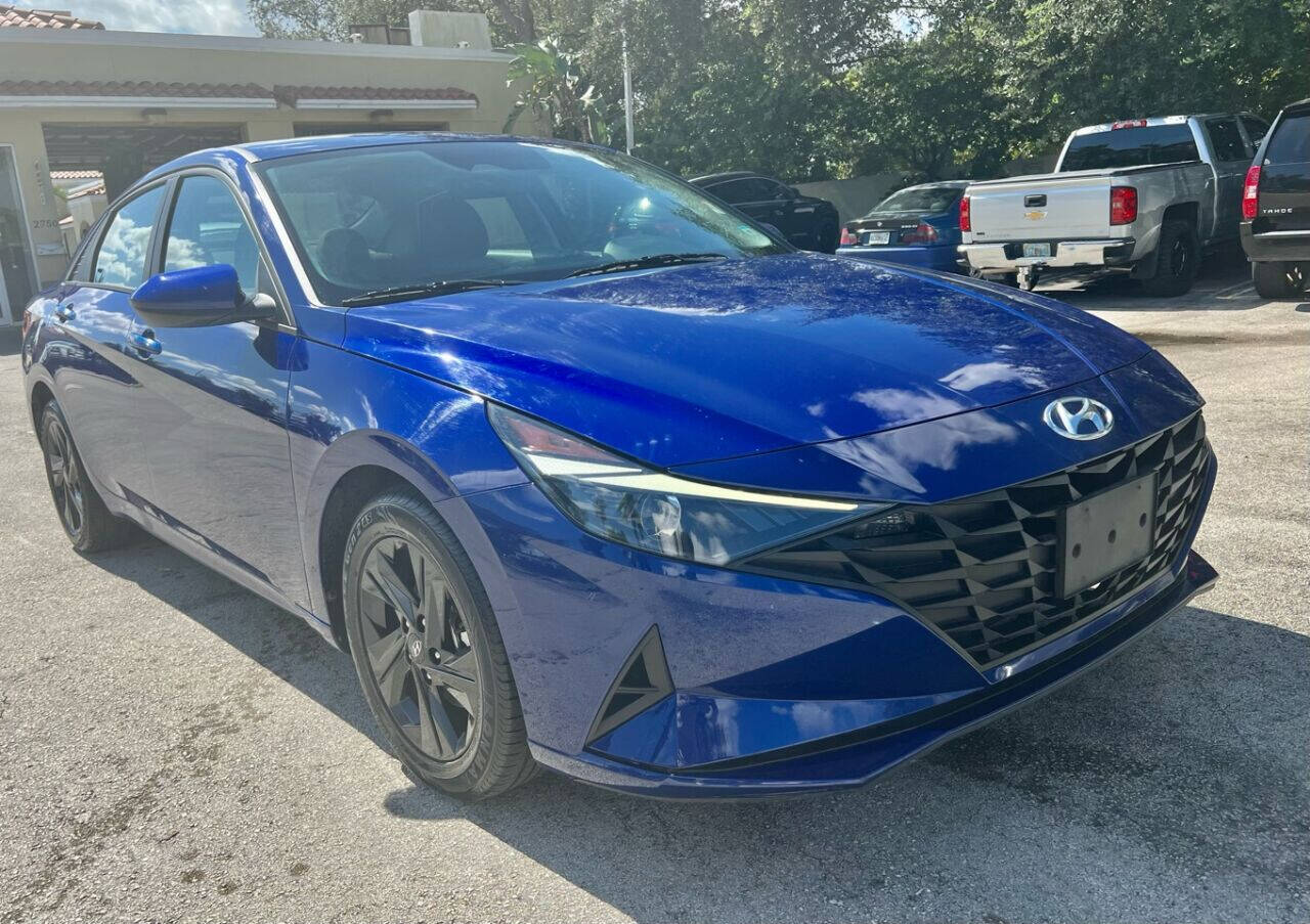 2021 Hyundai Elantra  - $19,800