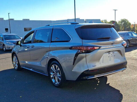 2024 Toyota Sienna Platinum 7-Passenger