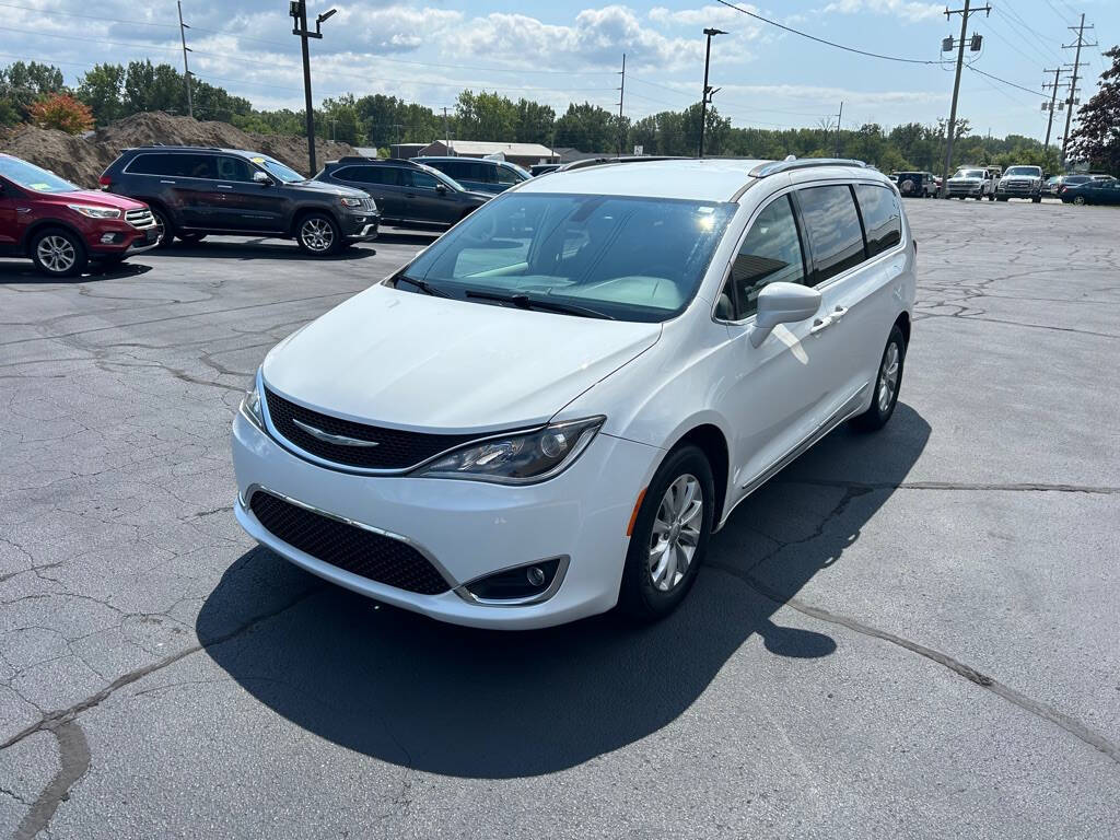 2018 Chrysler Pacifica for sale at Wyrick Auto Sales & Leasing Inc in Holland, MI