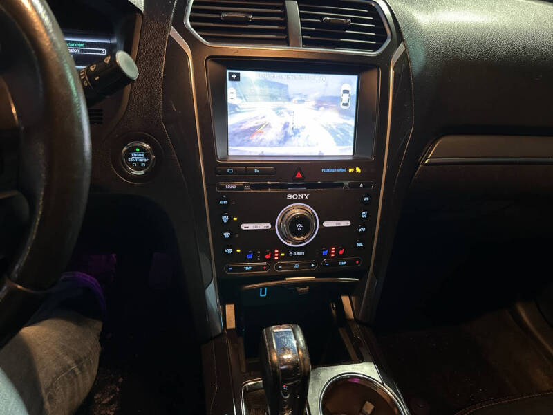 2017 Ford Explorer Sport