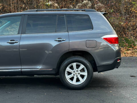 2012 Toyota Highlander SE