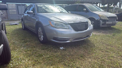 2014 Chrysler 200 Touring