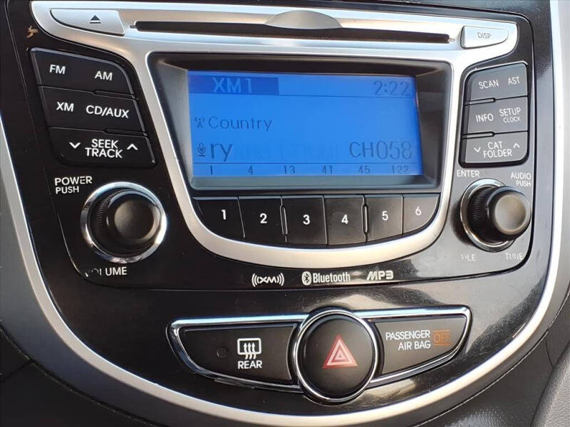 2012 Hyundai Accent SE