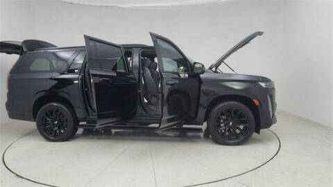 2023 Cadillac Escalade ESV Sport Platinum