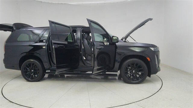 2023 Cadillac Escalade ESV Sport Platinum