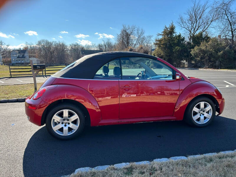 2007 Volkswagen New Beetle 2.5 photo 11