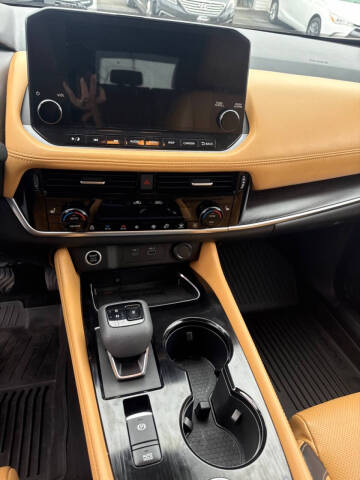 2022 Nissan Rogue Platinum