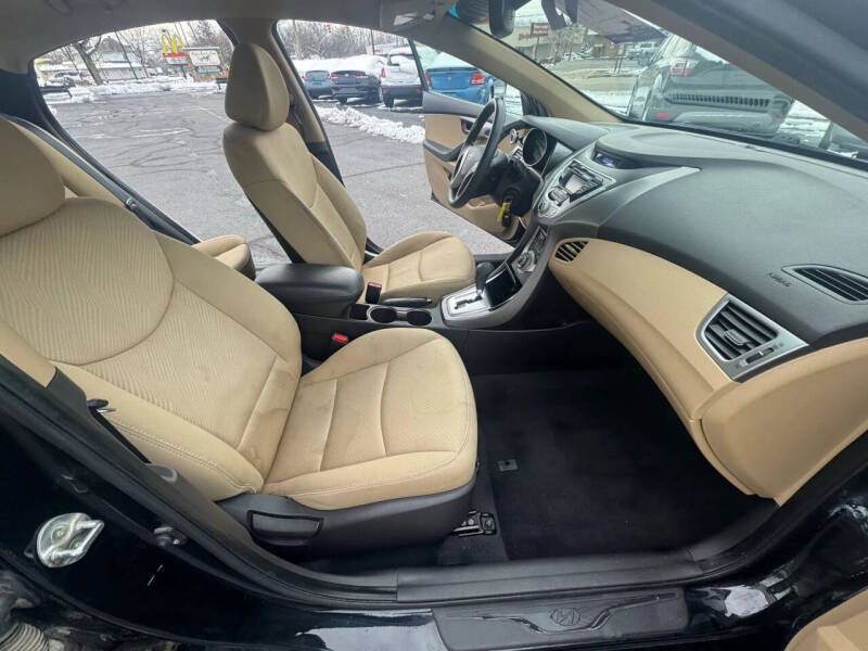 2012 Hyundai Elantra