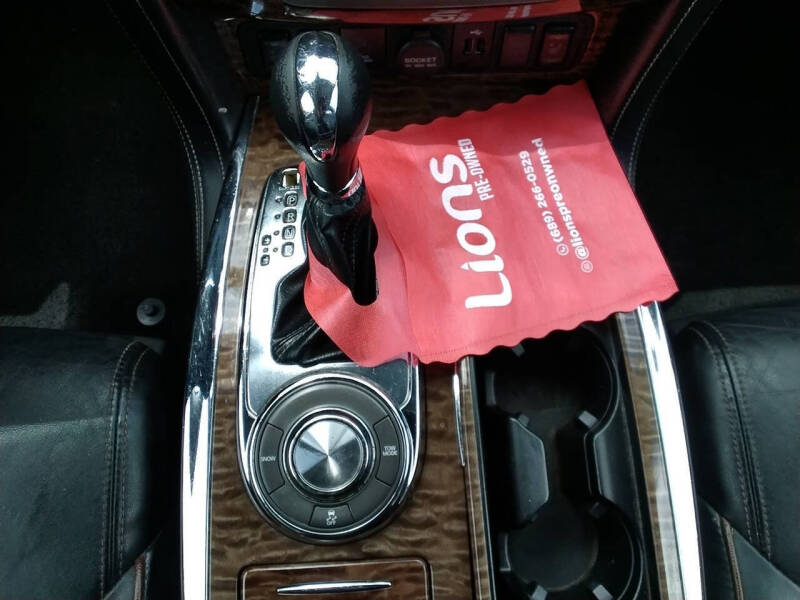 2020 Nissan Armada Platinum