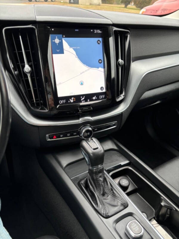 2018 Volvo XC60 T5 Momentum