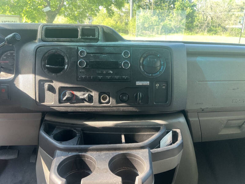 2012 Ford E-Series