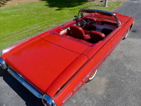 1962 Ford Thunderbird