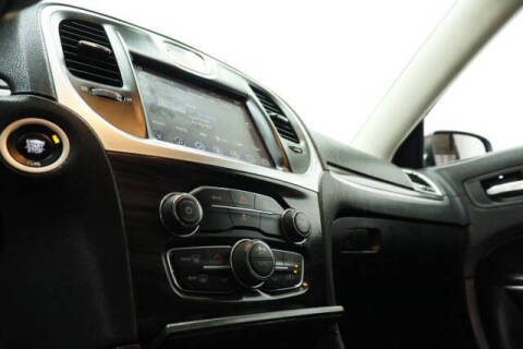 2017 Chrysler 300 Limited