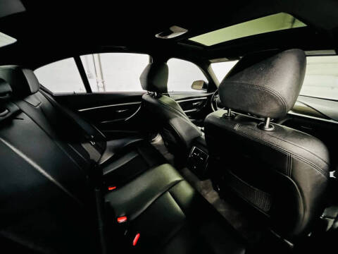 2017 BMW 3 Series 330i xDrive