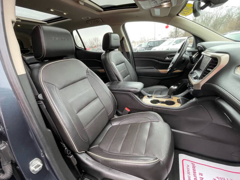 2019 GMC Acadia Denali