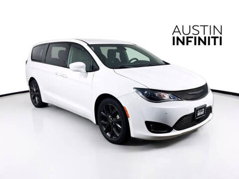 2019 Chrysler Pacifica Touring Plus