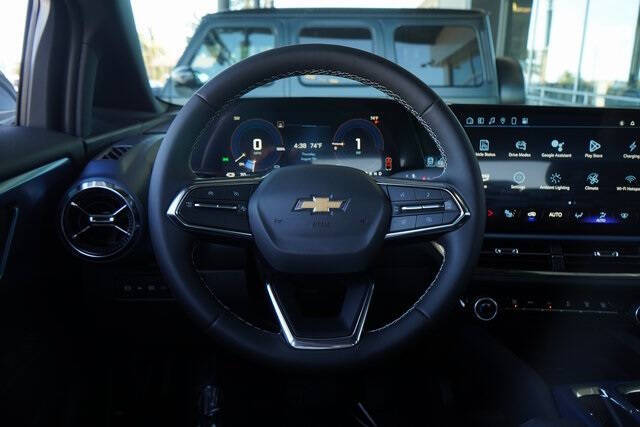 2025 Chevrolet Equinox EV LT 2