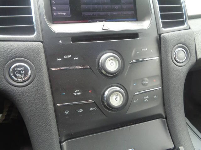 2015 Ford Taurus SEL