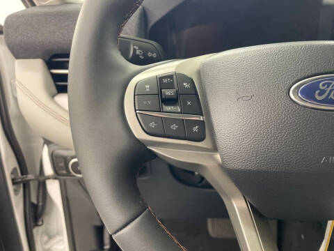 2025 Ford Explorer Active