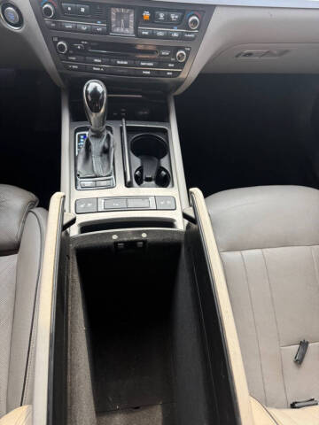 2015 Hyundai Genesis
