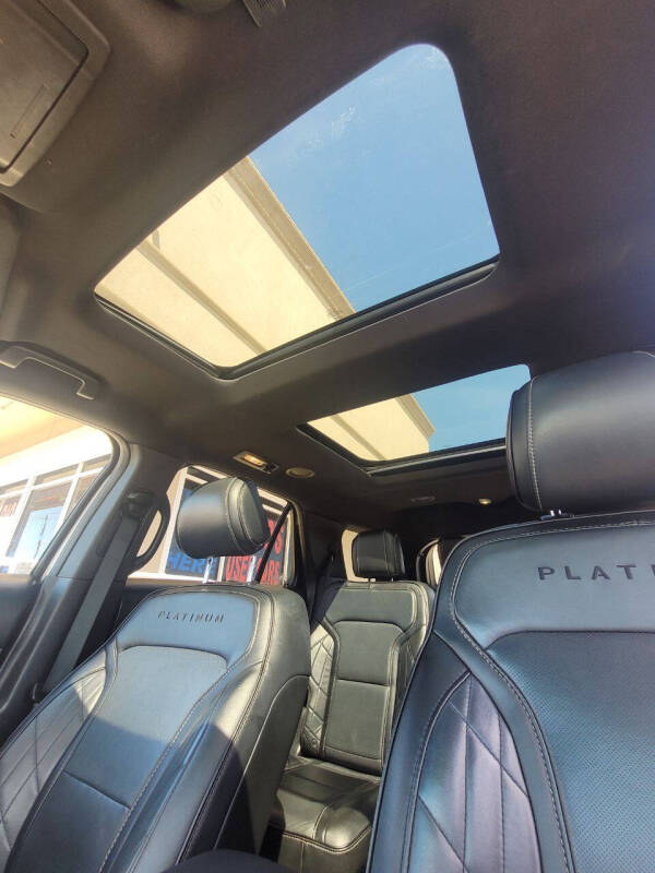 2017 Ford Explorer Platinum