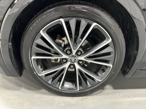 2025 Toyota Prius XLE