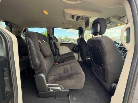 2016 Dodge Grand Caravan SXT Plus