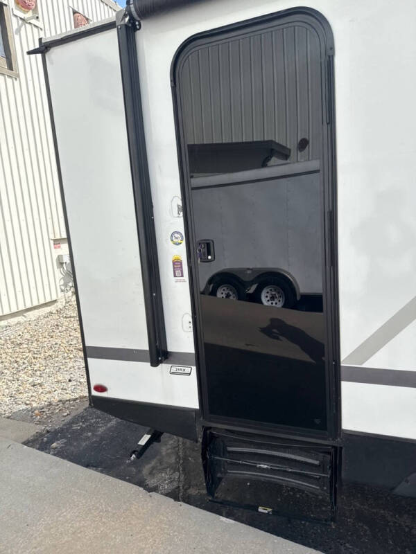 2025 Coleman COLEMAN LIGHT