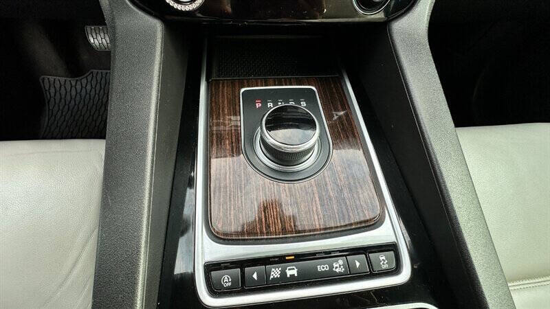 2018 Jaguar F-PACE 25t Prestige