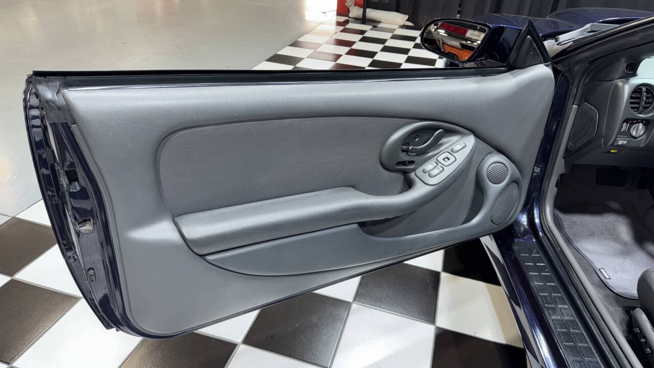 1999 Pontiac Firebird 40