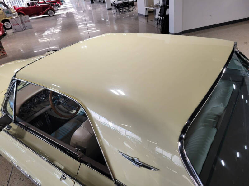 1963 Ford Thunderbird