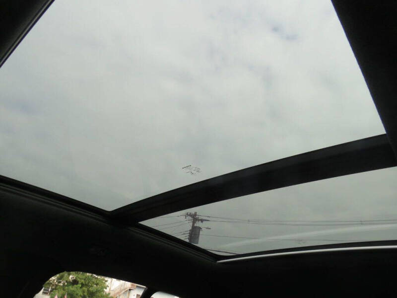 2022 Volvo XC40 T5 R-Design