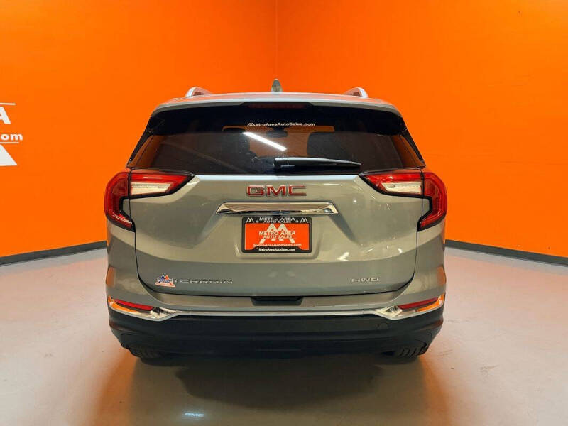 2024 GMC Terrain SLT