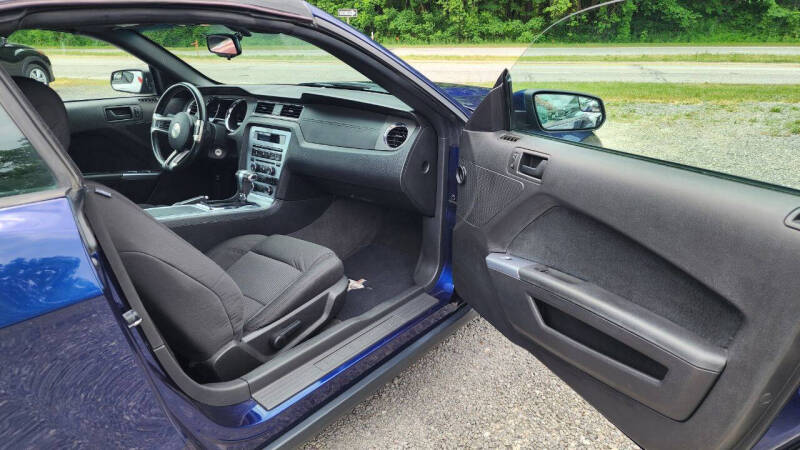 2012 Ford Mustang V6