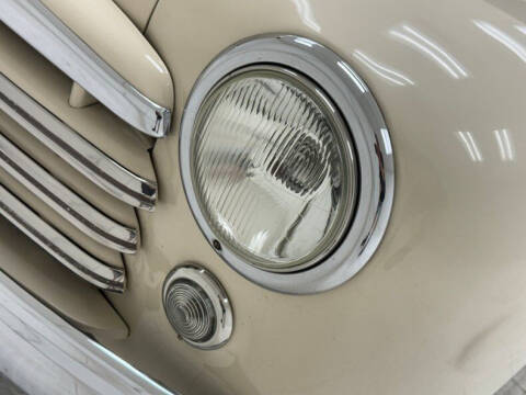 1948 Ford Super Deluxe