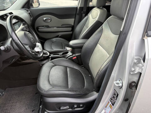 2019 Kia Soul +