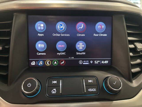 2023 GMC Acadia SLT
