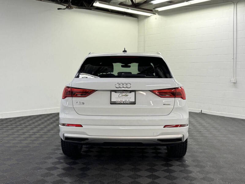 2019 Audi Q3 quattro Premium 45 TFSI