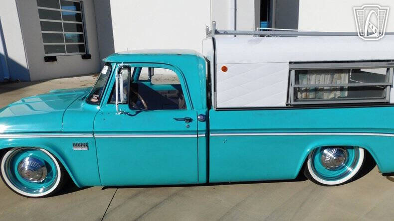 1969 Dodge D200 Pickup