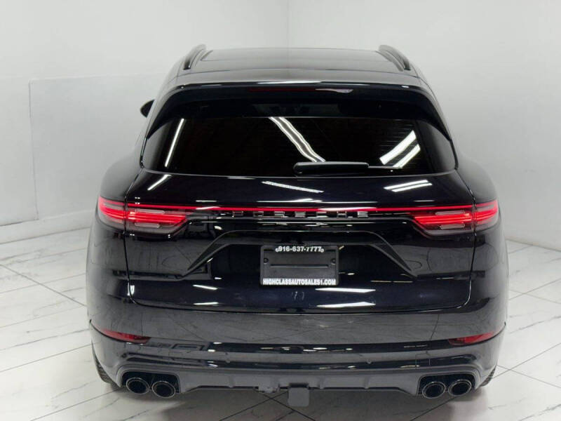 2022 Porsche Cayenne
