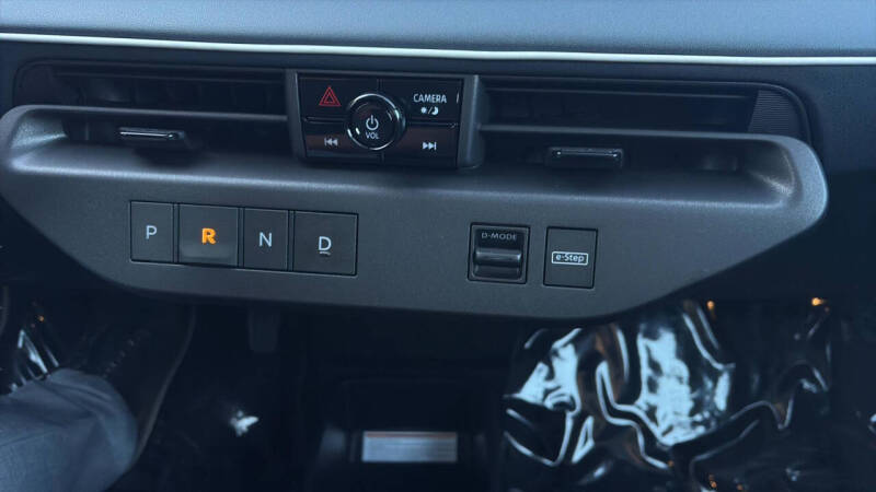 2026 Nissan LEAF Platinum+