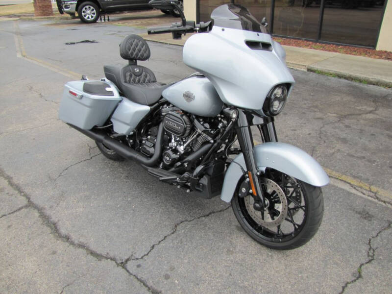 2023 Harley-Davidson Street Glide